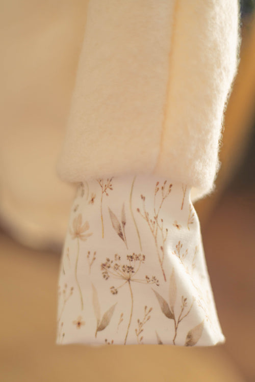 Babyjacke Mädchen 86 – Handgemachte Babyjacke Beige mit Spitze – Baby Cardigan – Mädchen Jacke – Geschenk zur Geburt – Baby Kleidung