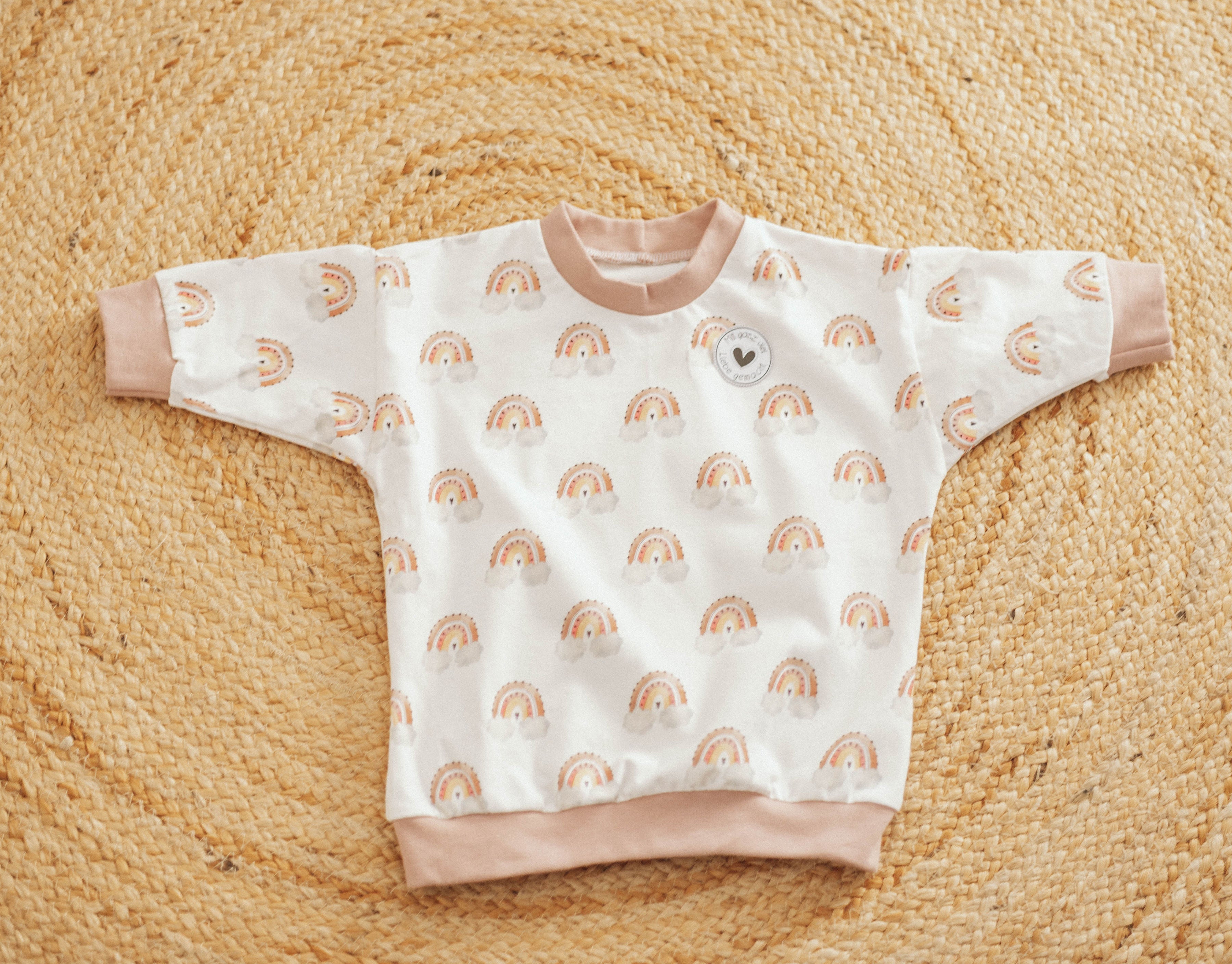 Oversized Regenbogen Sweatshirt – Handgemacht – Größe 68 & 80 – Baby Pullover